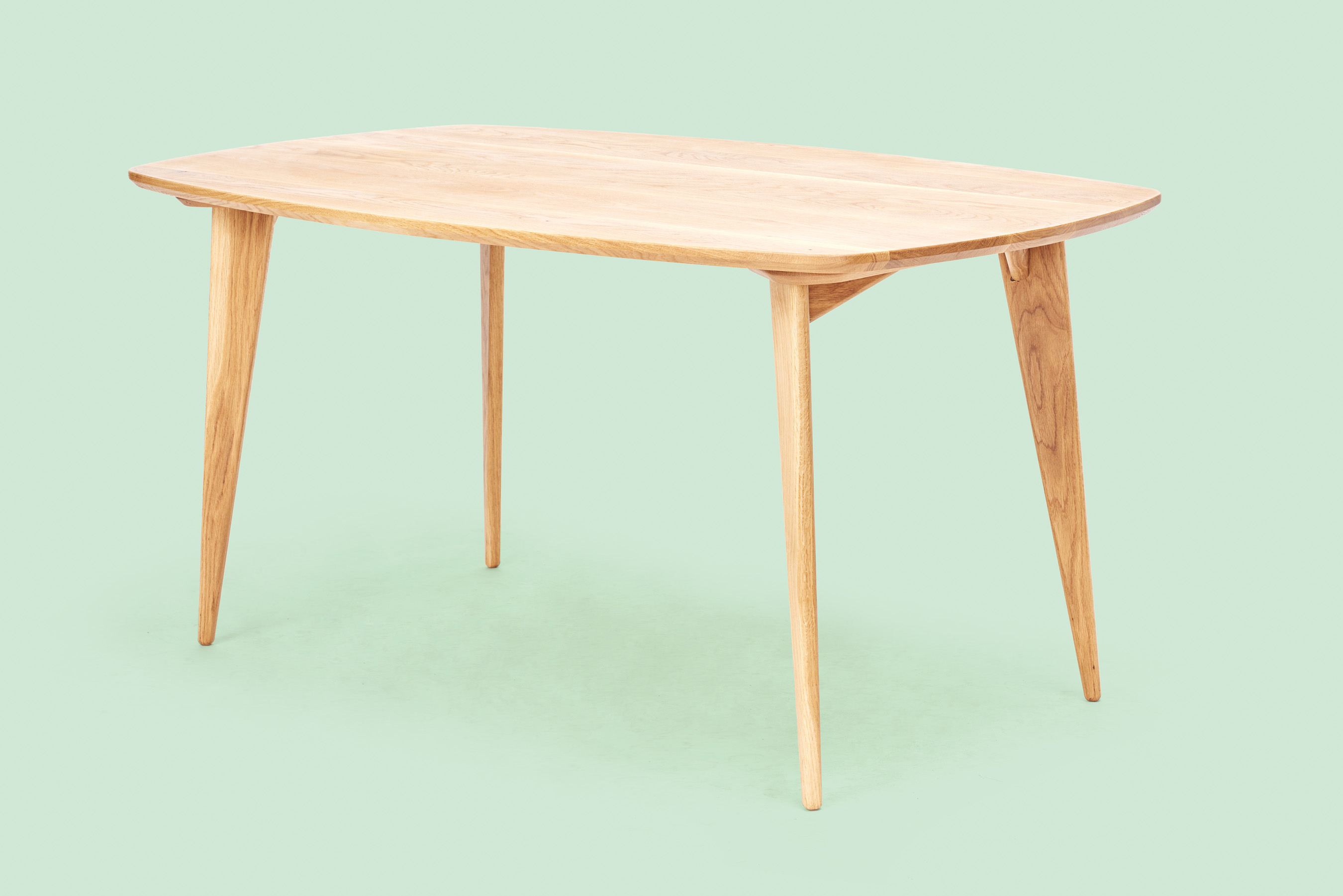 DiningRoomTable_WhiteOak_010