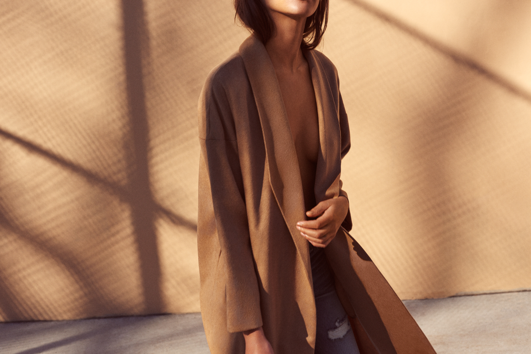 The_Camel_Robe_052